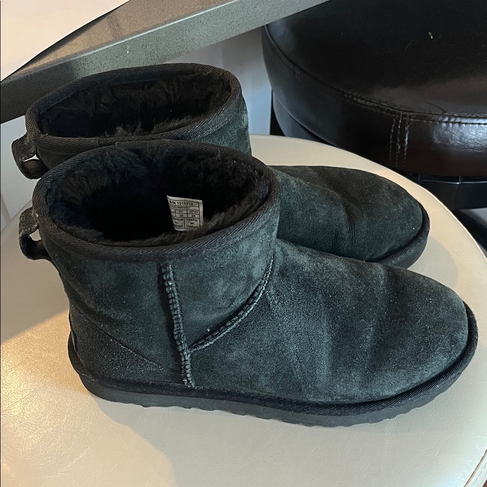 Mini black Uggs